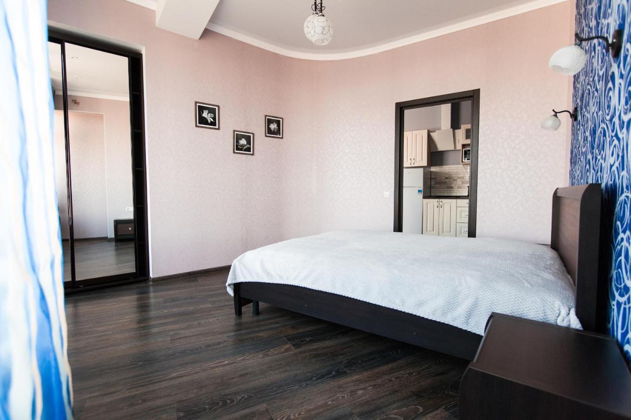 Sun City Apart Hotel Dnepropetrovsk Exterior foto